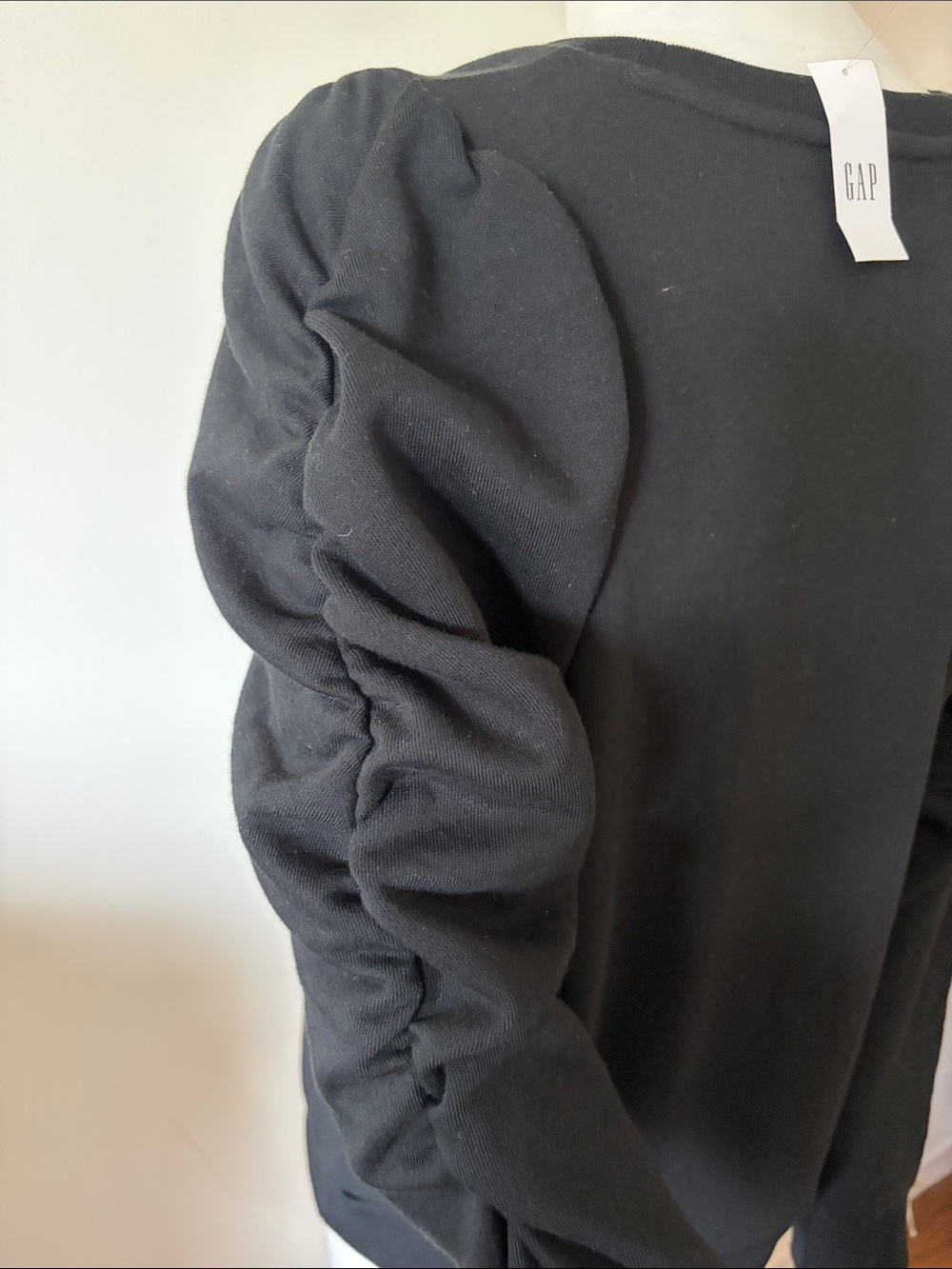 GAP Puff Sleve Black Crewneck Sweatshirt - Picture 10 of 14